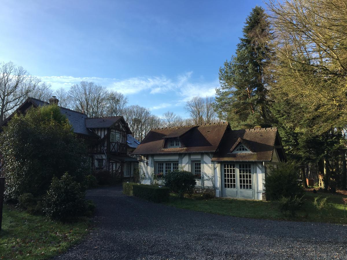 Domaine Du Vertbois La Haye-du-Theil 外观 照片